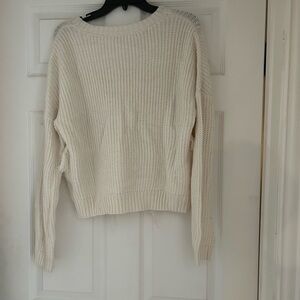 Off white sweater perfect condition . Great boho piece for this winter .